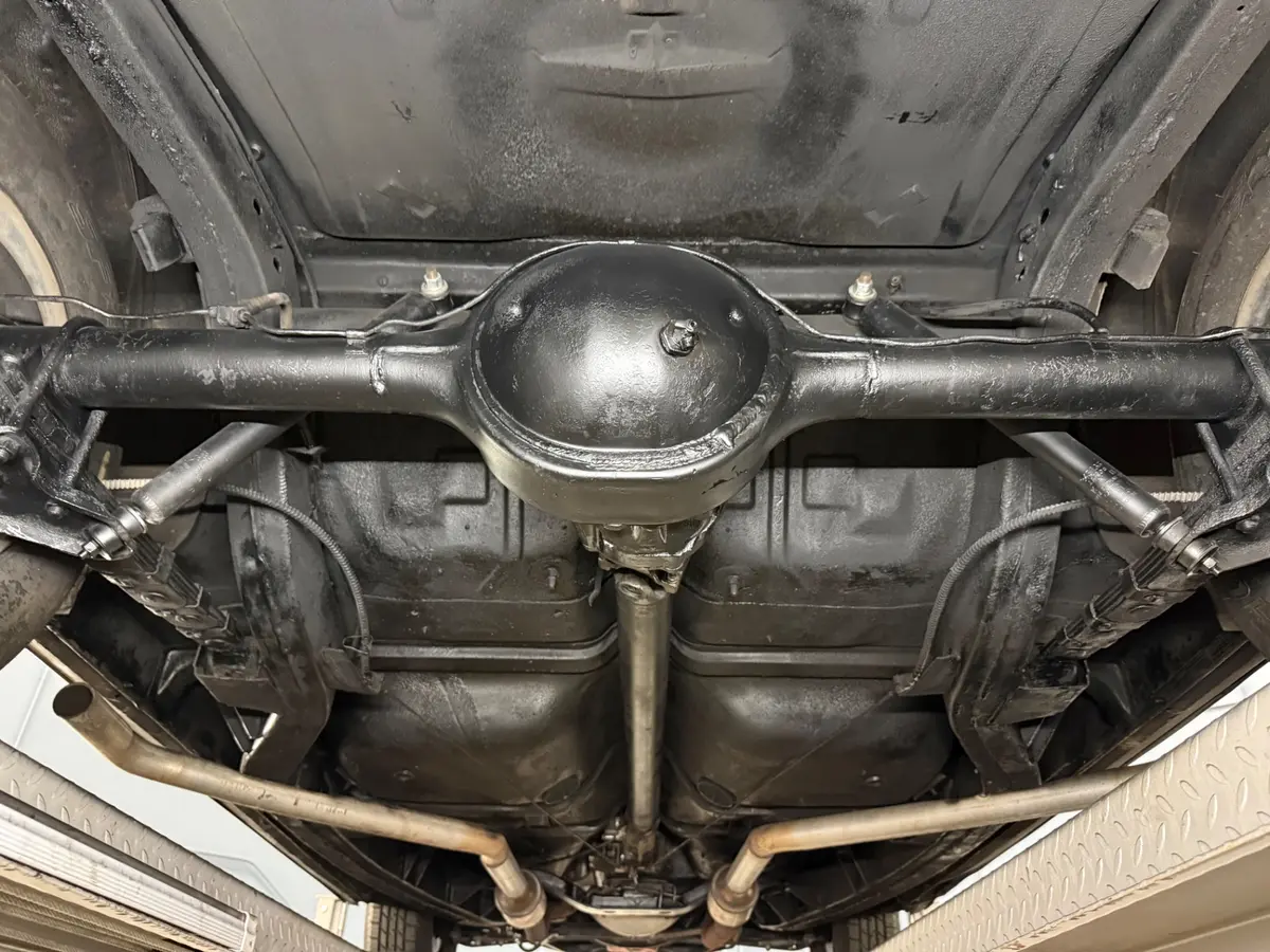 Vehicle photo 50