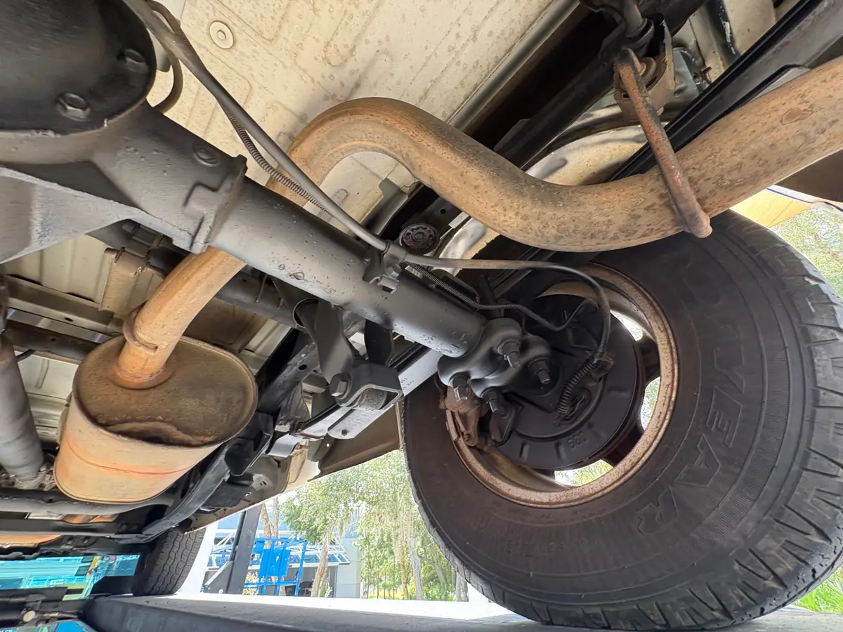 Vehicle photo 45