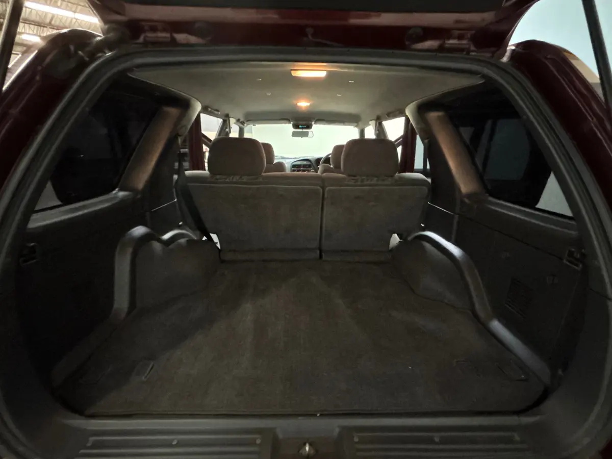 Vehicle photo 35