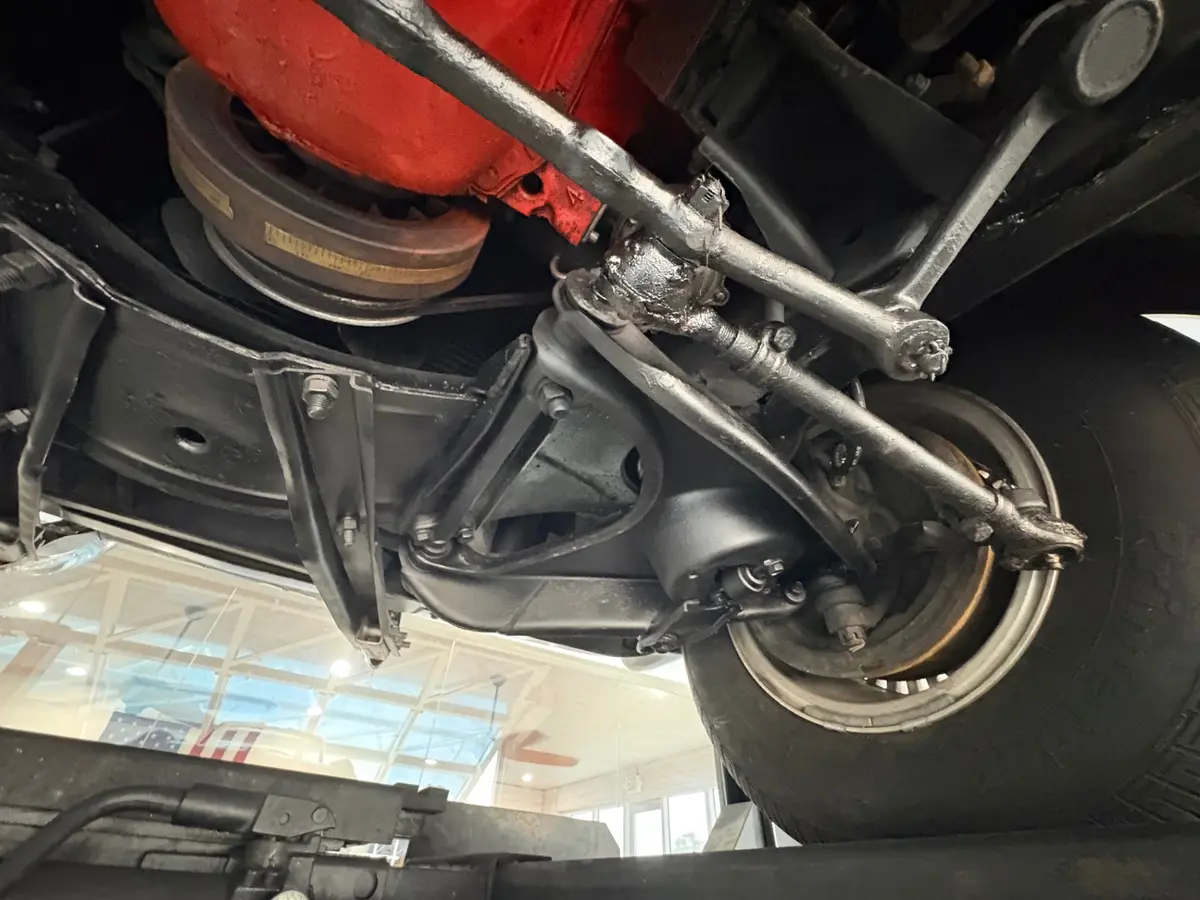 Vehicle photo 64