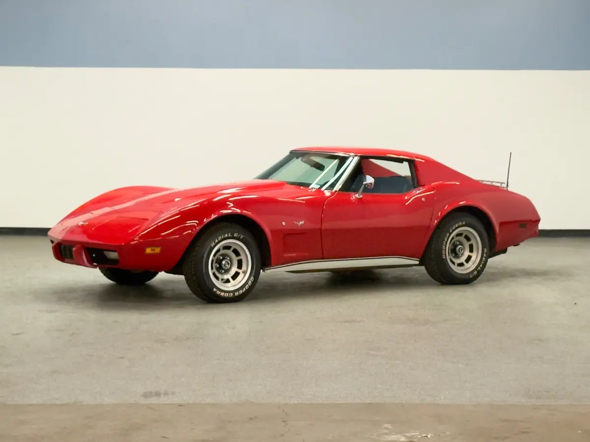 Vehicle photo 1