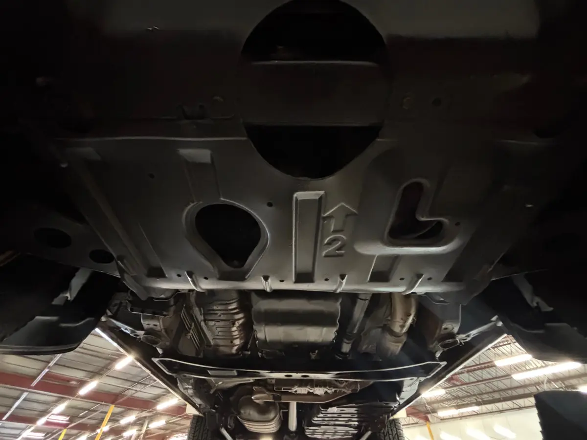 Vehicle photo 48
