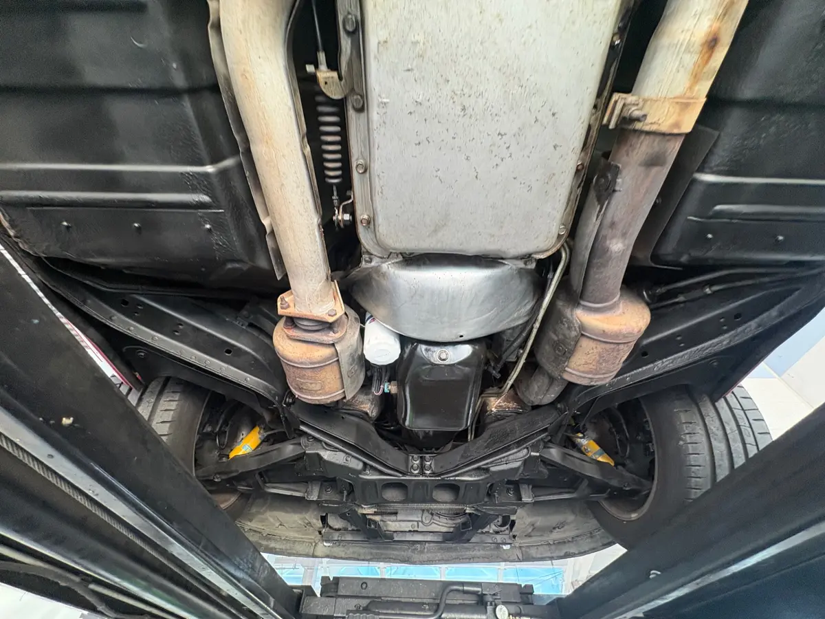 Vehicle photo 47
