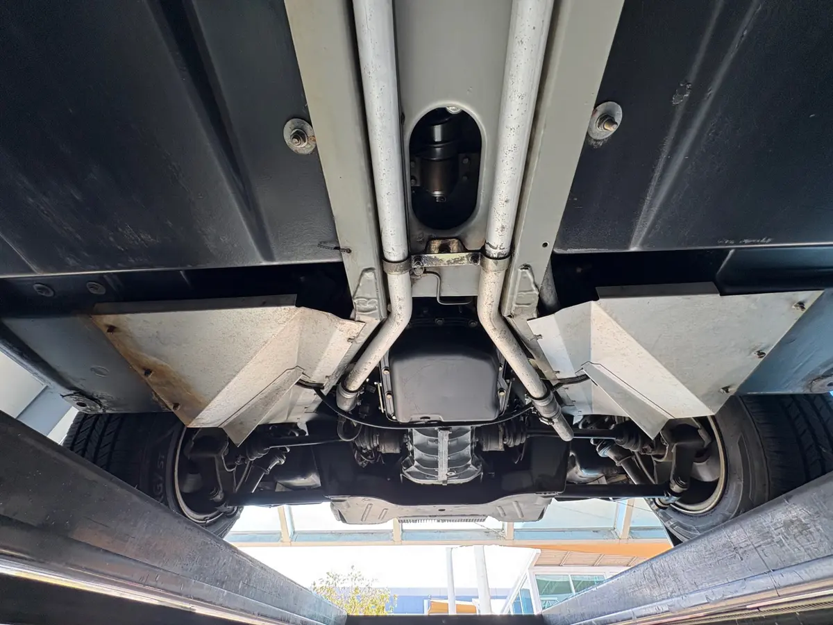 Vehicle photo 63