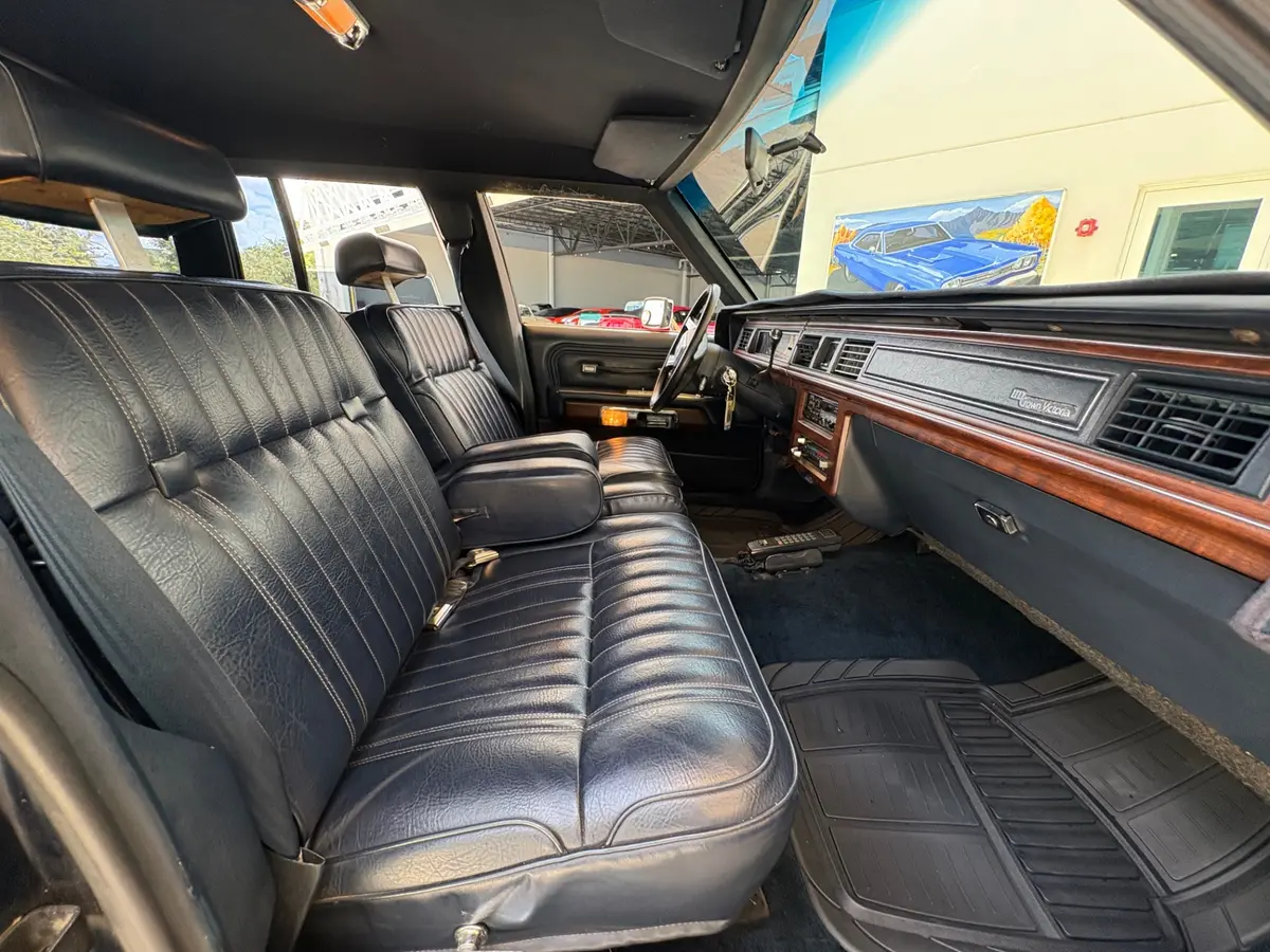 Vehicle photo 47