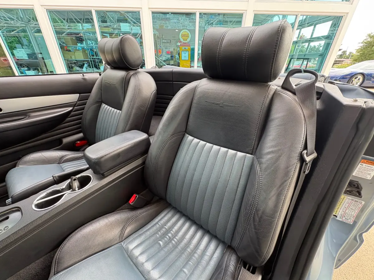 Vehicle photo 42