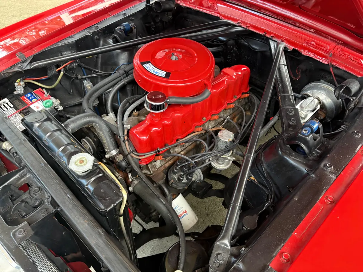 Vehicle photo 35