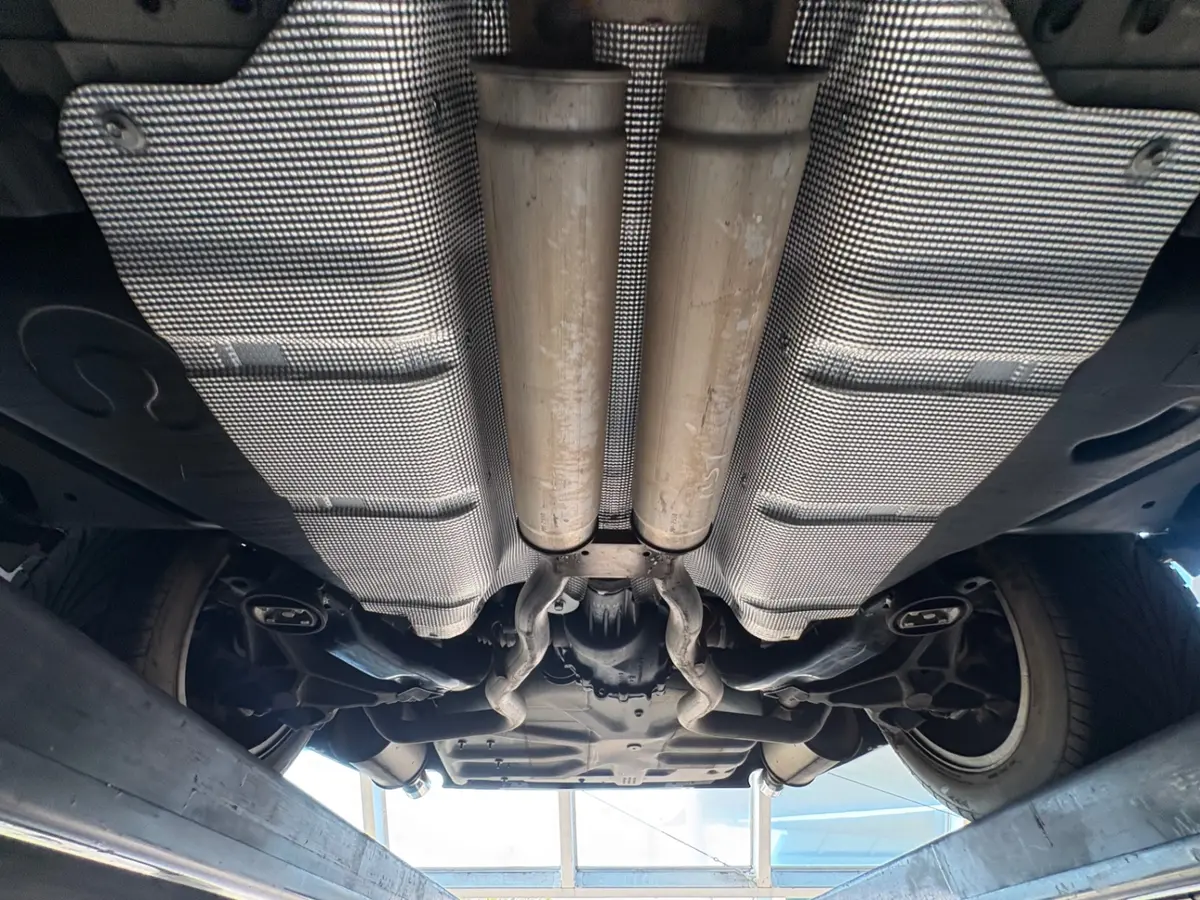 Vehicle photo 63