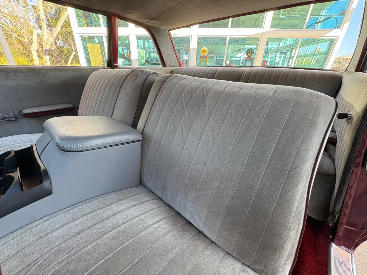 Vehicle photo 35