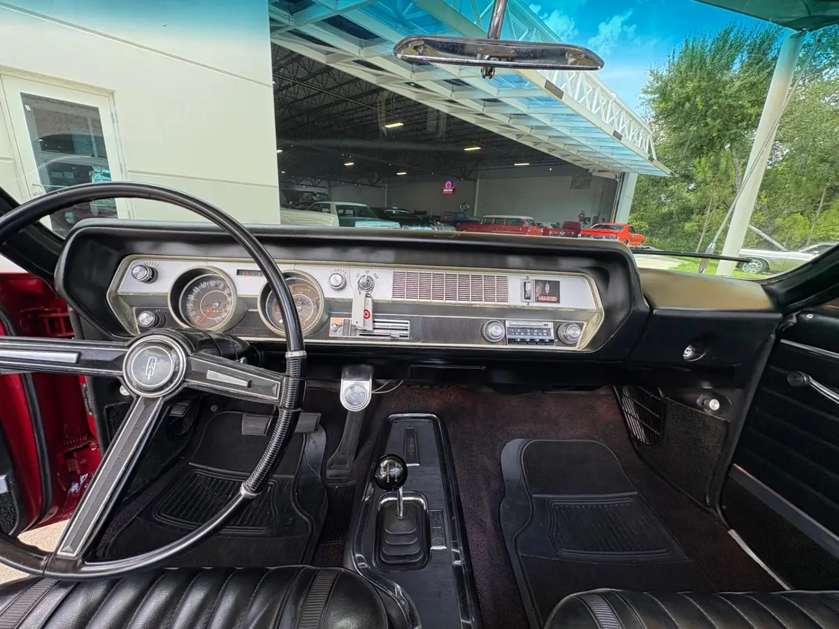 Vehicle photo 42
