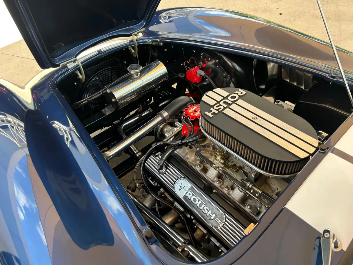 Vehicle photo 27
