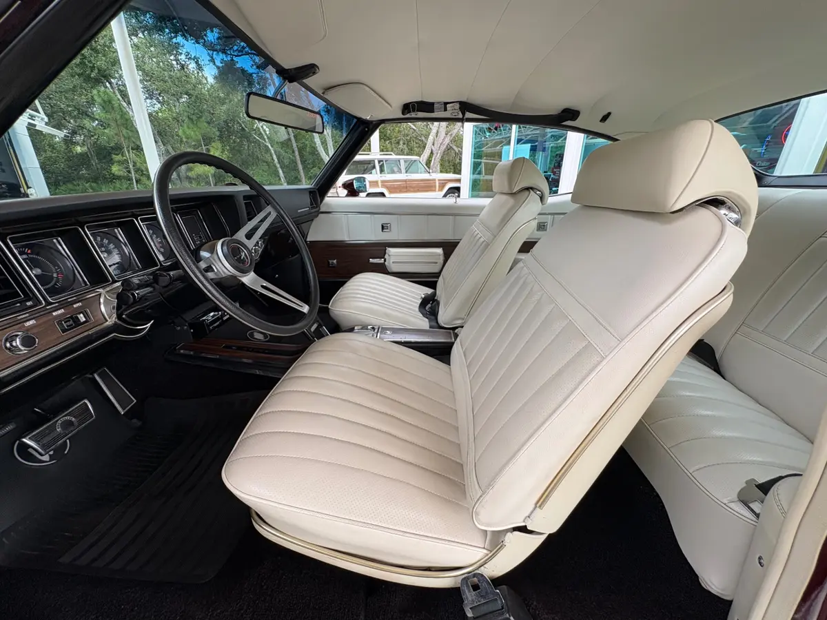 Vehicle photo 41