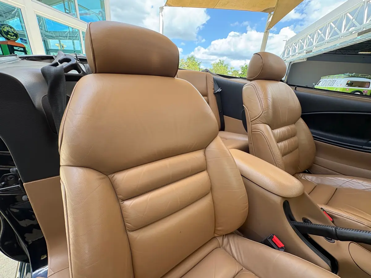 Vehicle photo 45