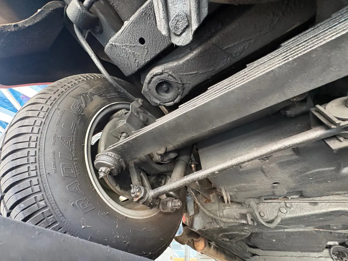 Vehicle photo 49