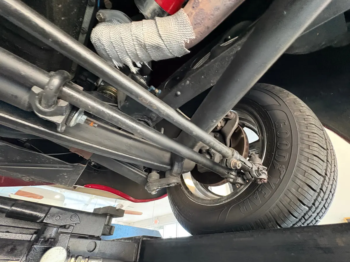 Vehicle photo 45