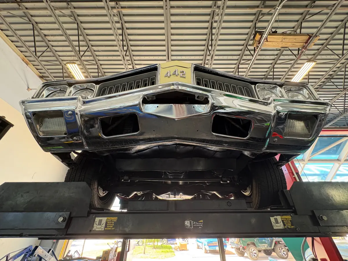 Vehicle photo 57