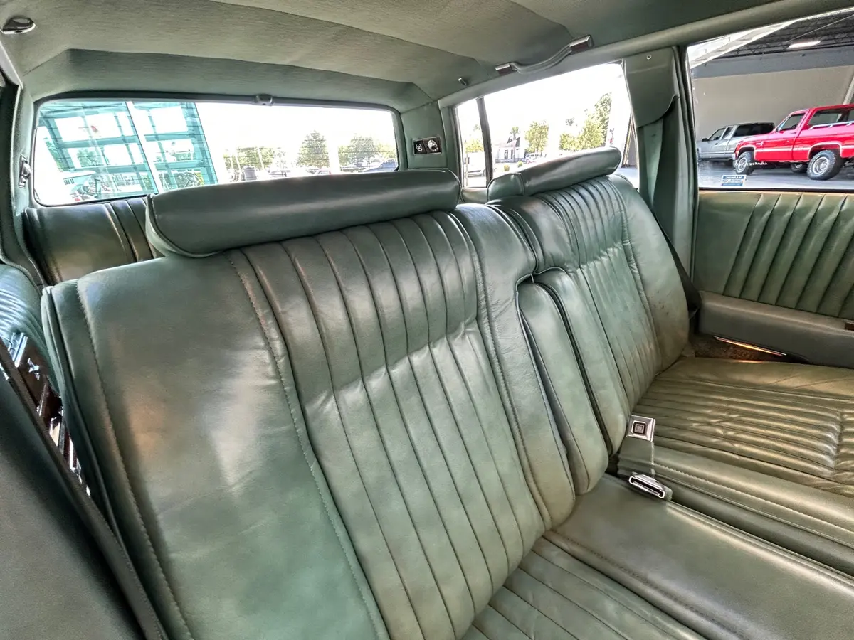 Vehicle photo 39