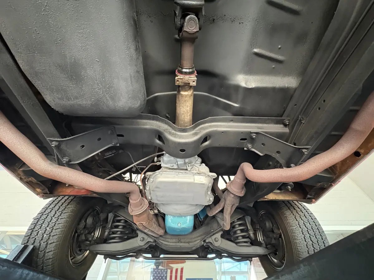 Vehicle photo 48
