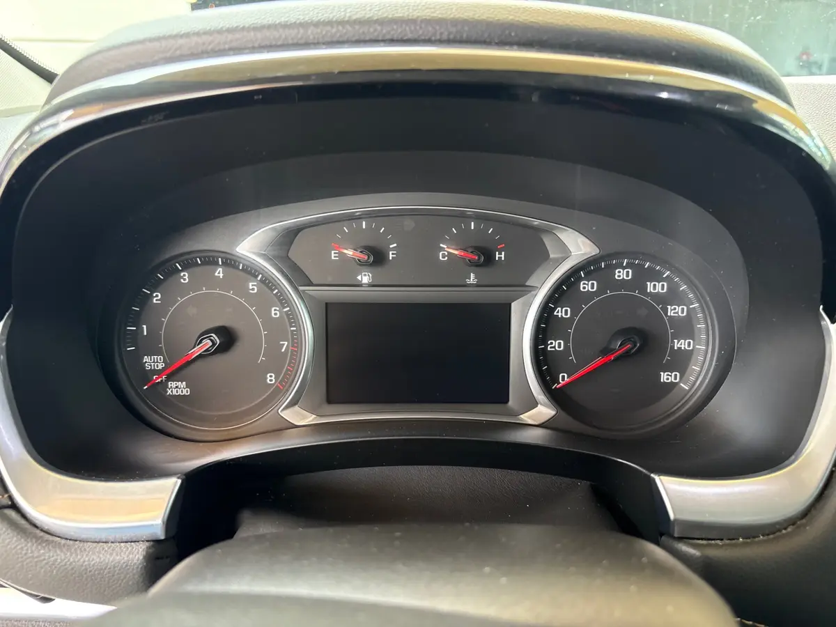 Vehicle photo 36