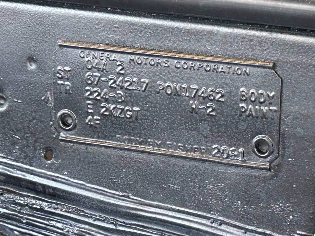 Vehicle photo 21