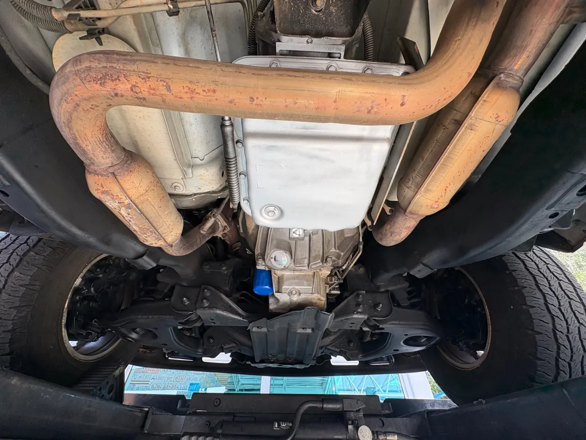 Vehicle photo 49