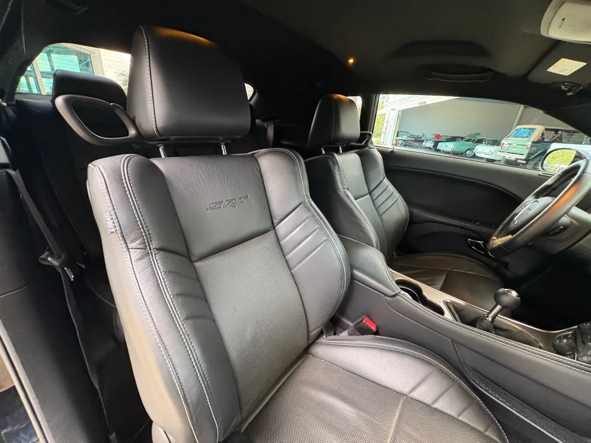 Vehicle photo 40
