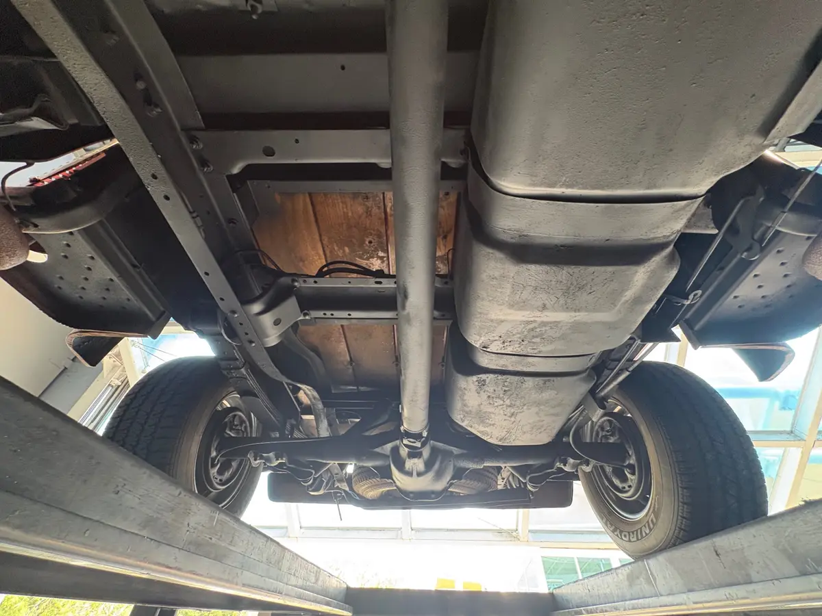 Vehicle photo 55