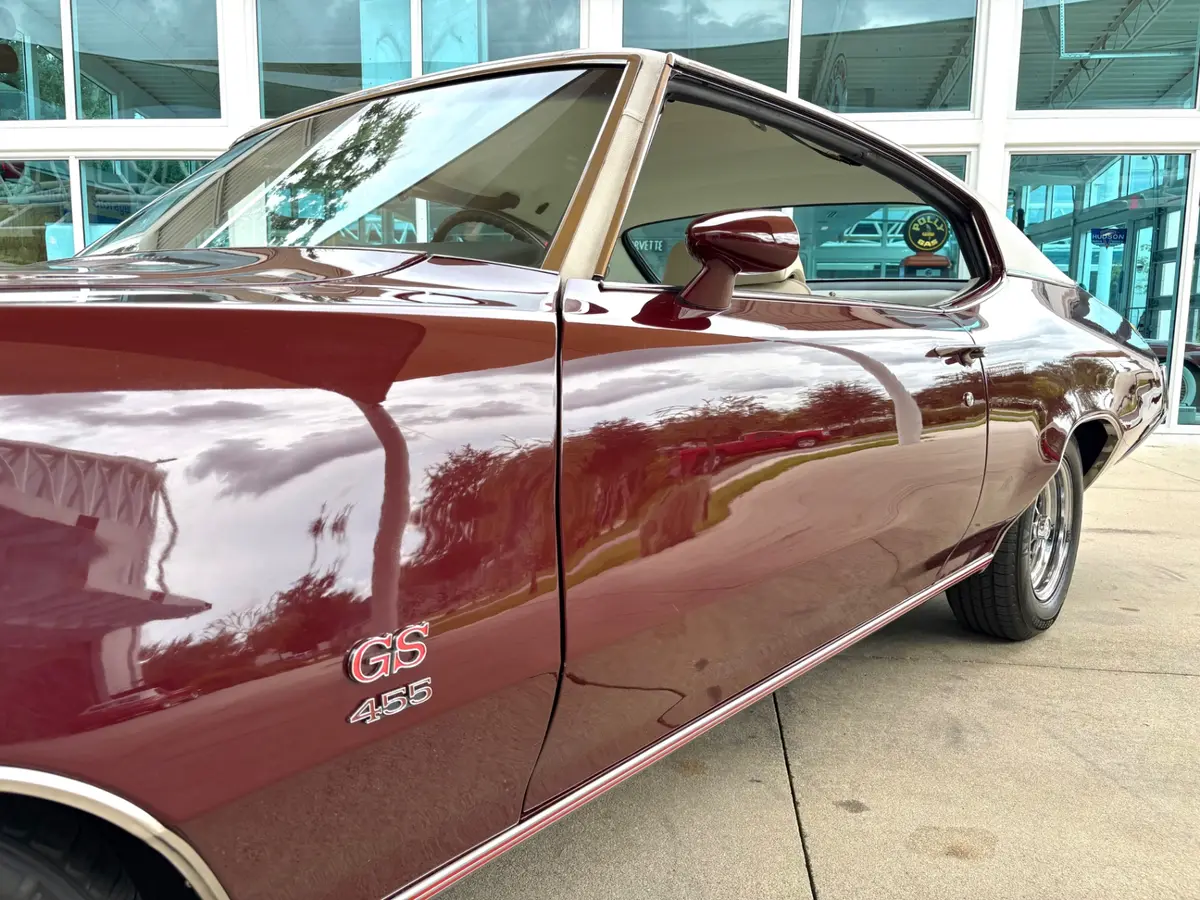 Vehicle photo 13