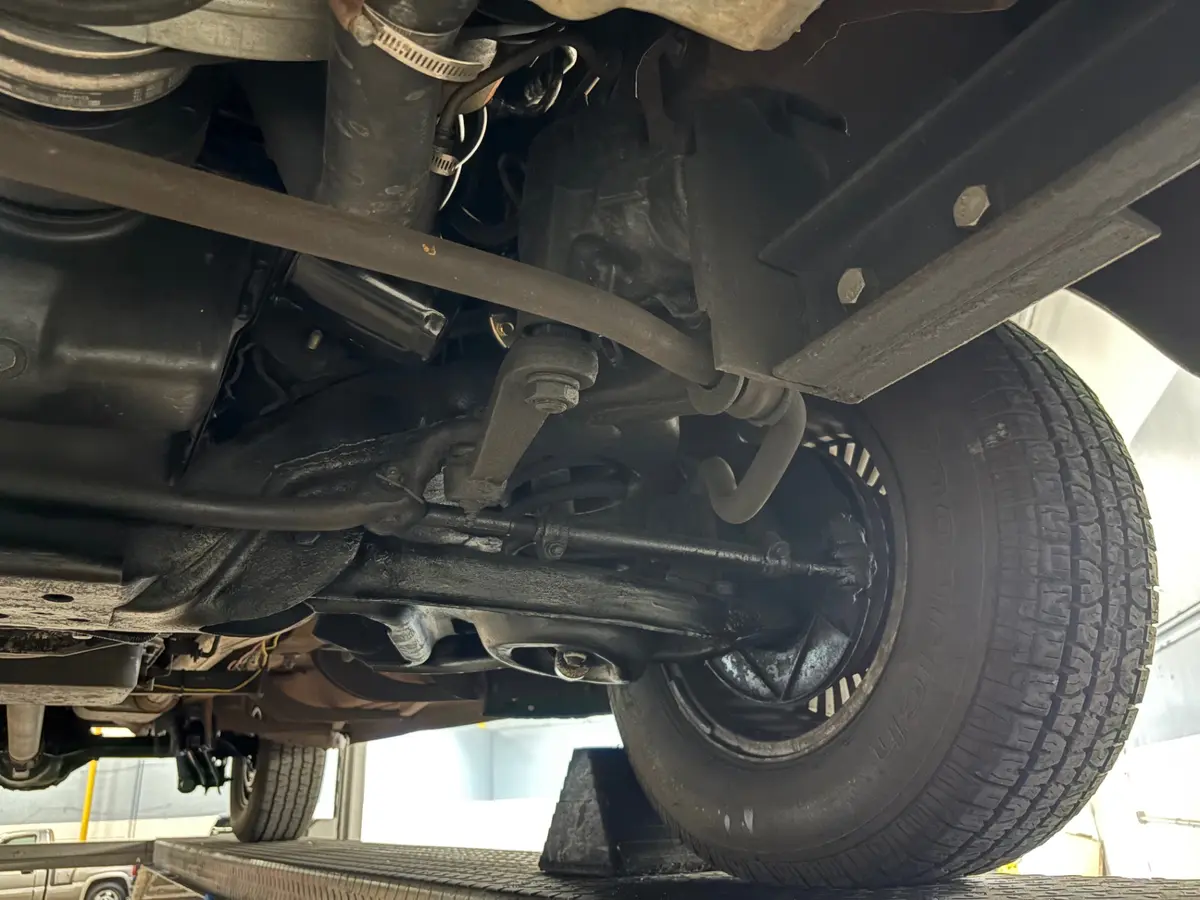 Vehicle photo 47