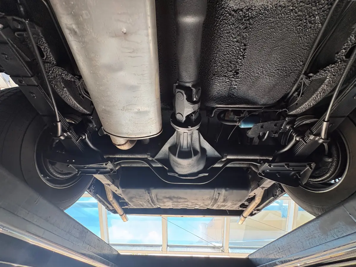 Vehicle photo 65