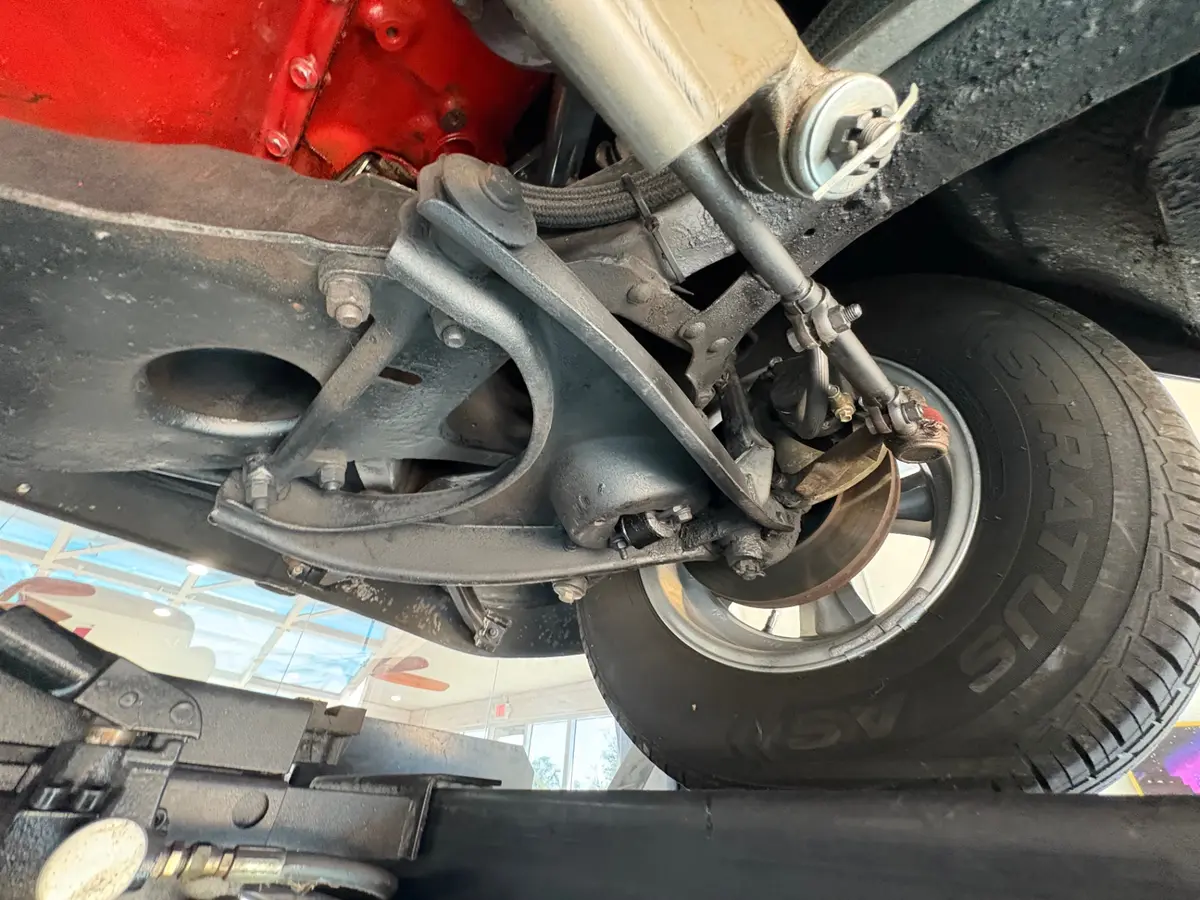Vehicle photo 50