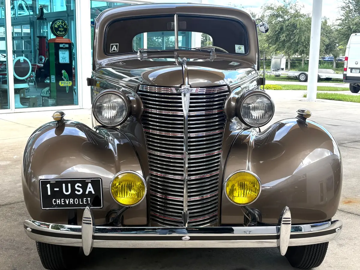 Vehicle photo 2