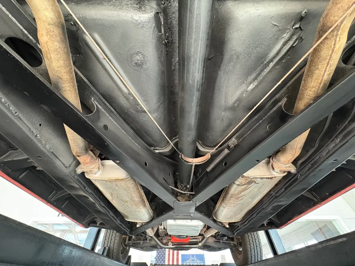 Vehicle photo 51