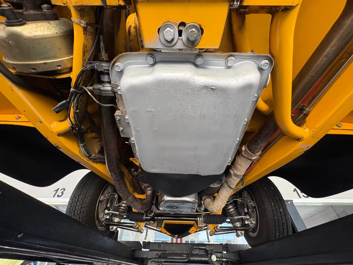 Vehicle photo 44