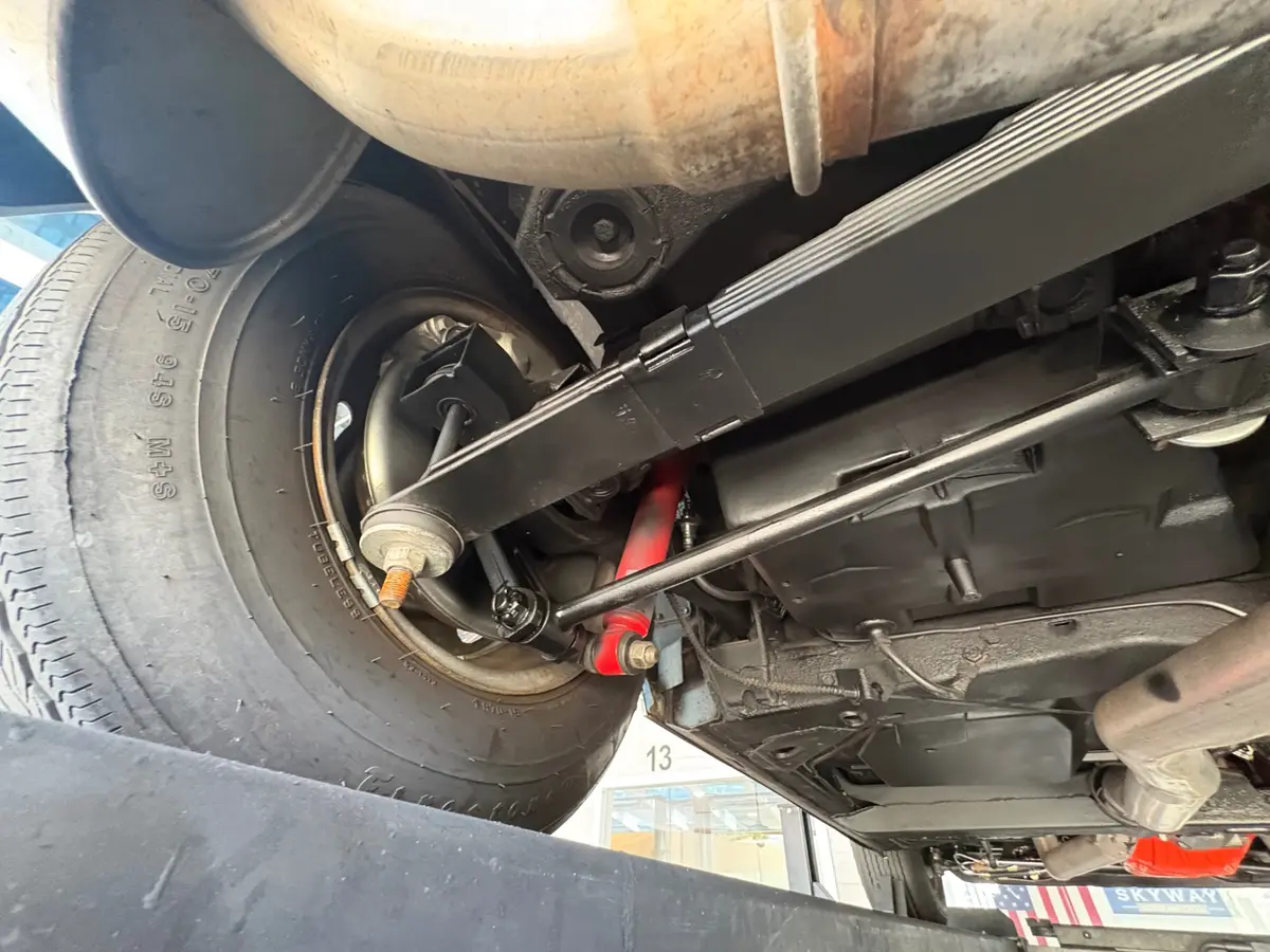 Vehicle photo 59
