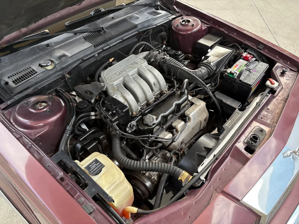 Vehicle photo 28