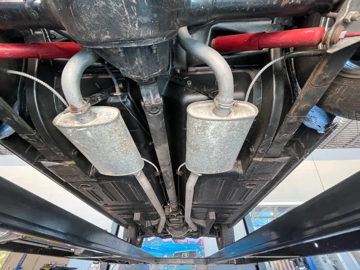 Vehicle photo 45