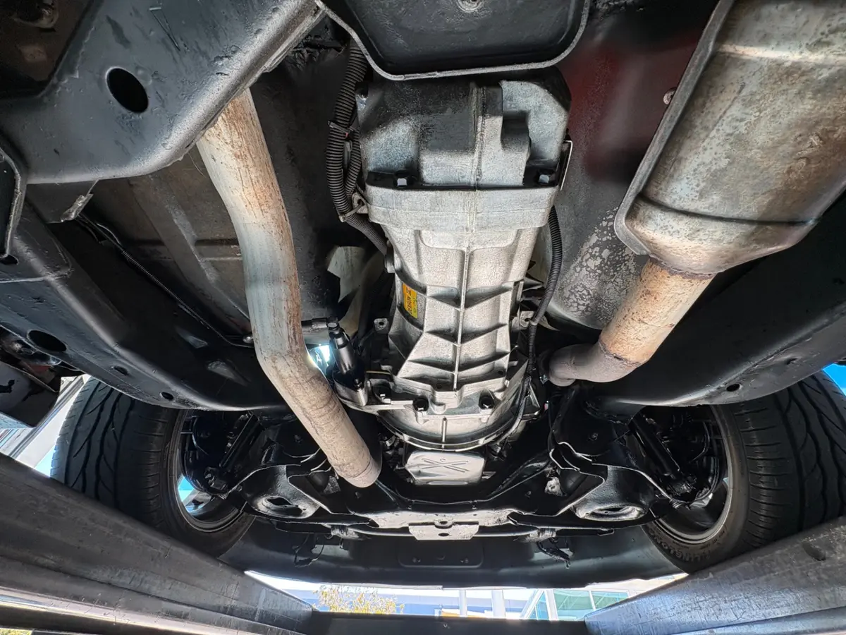 Vehicle photo 47