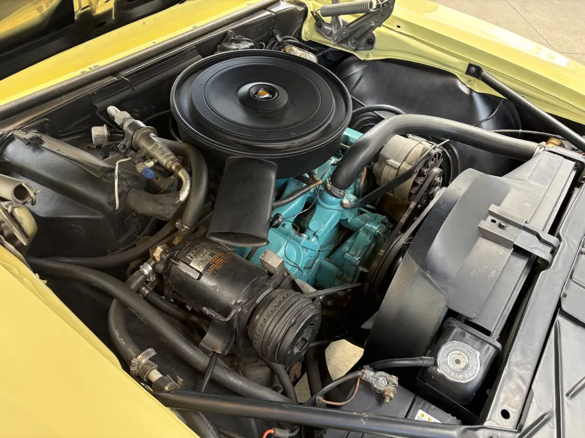 Vehicle photo 27