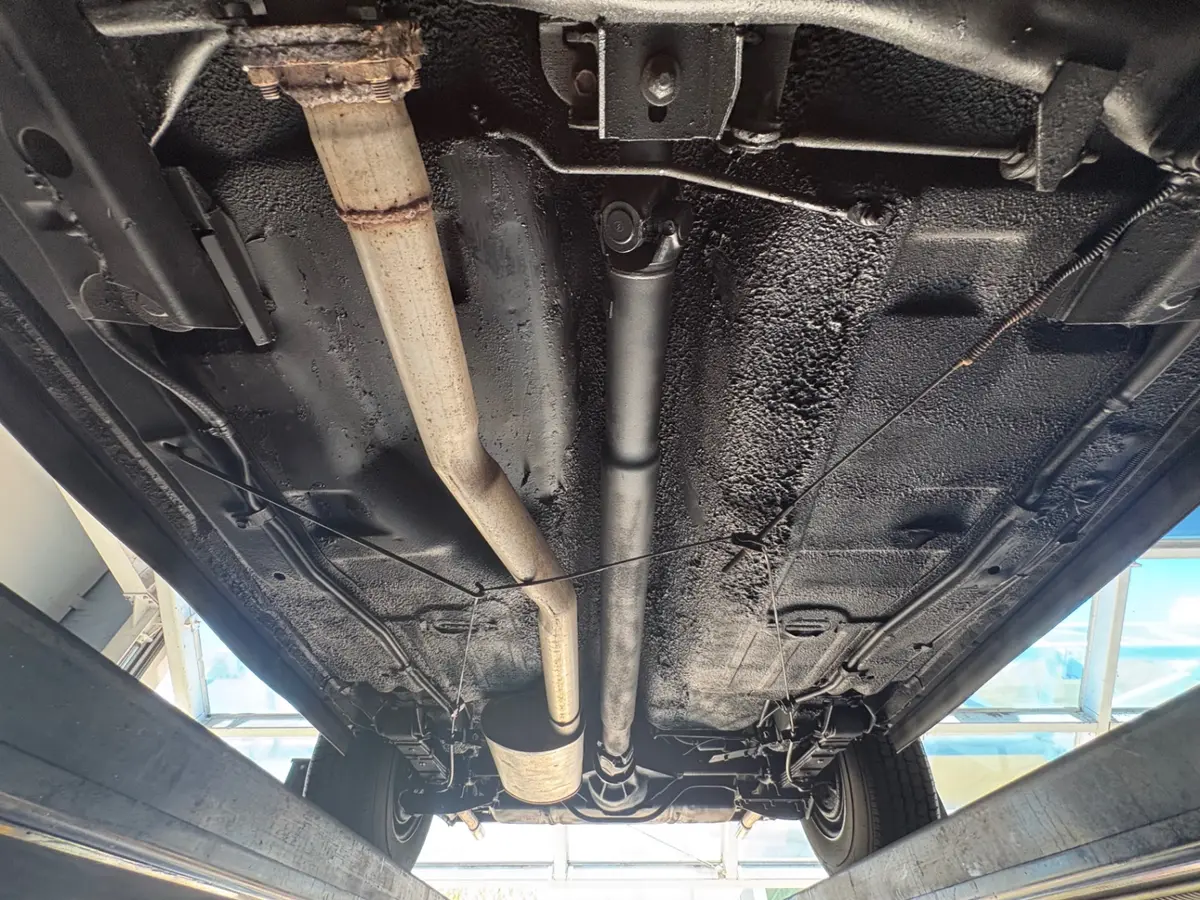 Vehicle photo 63