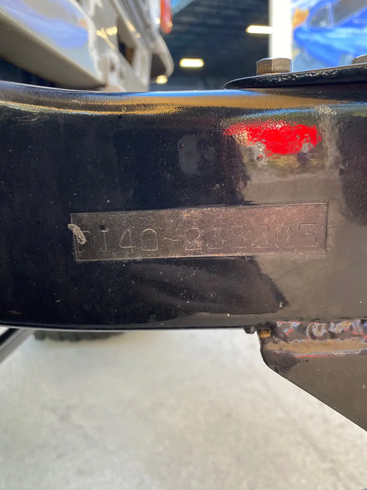 Vehicle photo 23