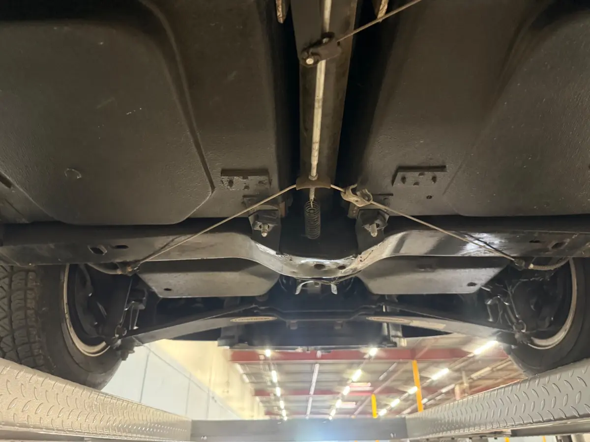 Vehicle photo 48