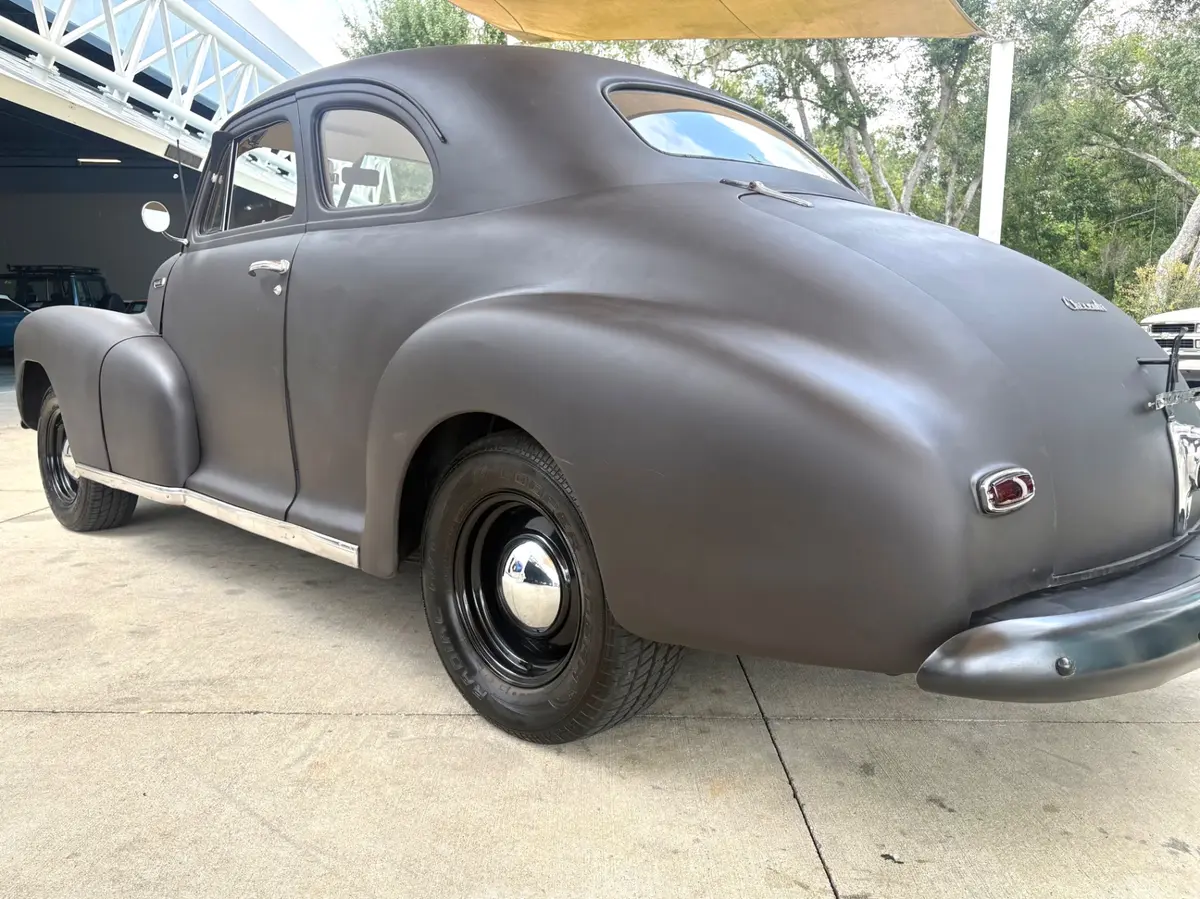 Vehicle photo 15
