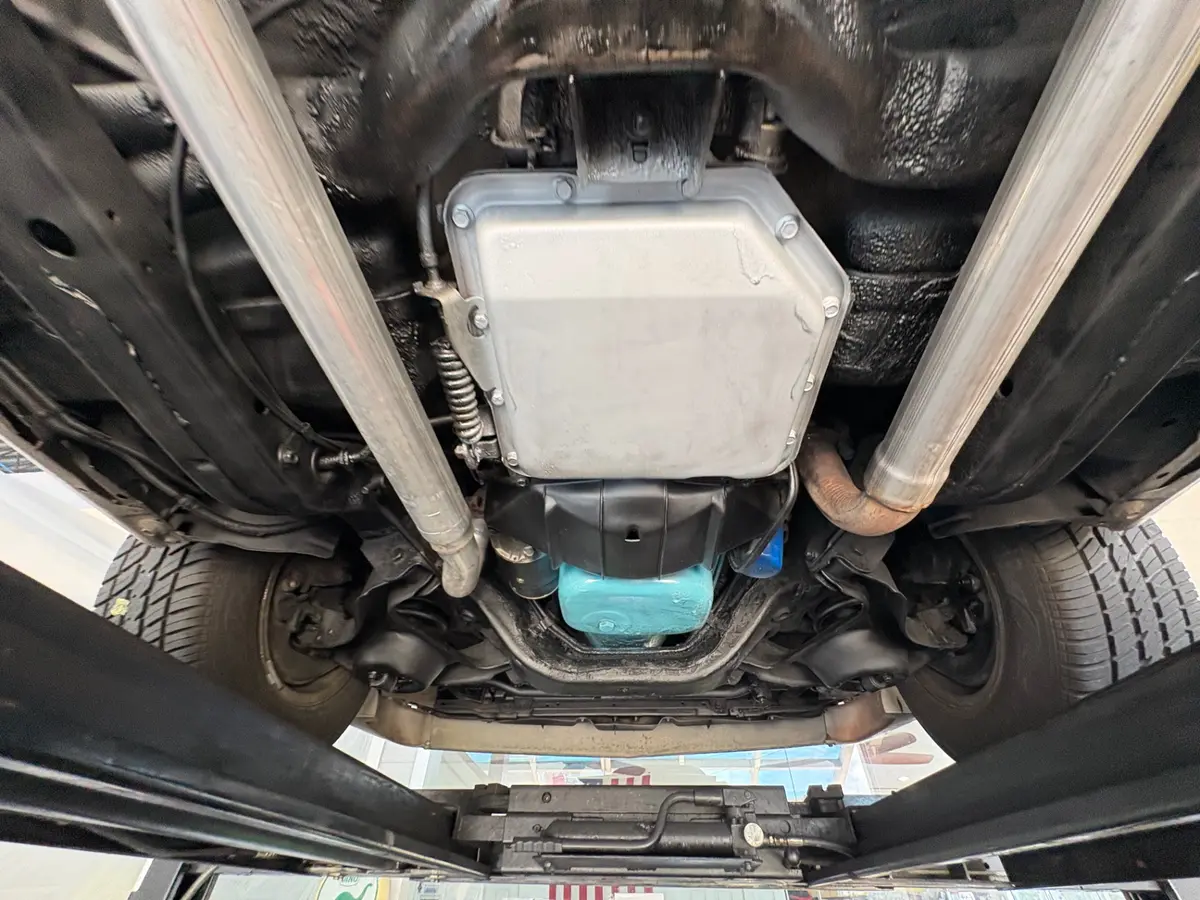 Vehicle photo 52