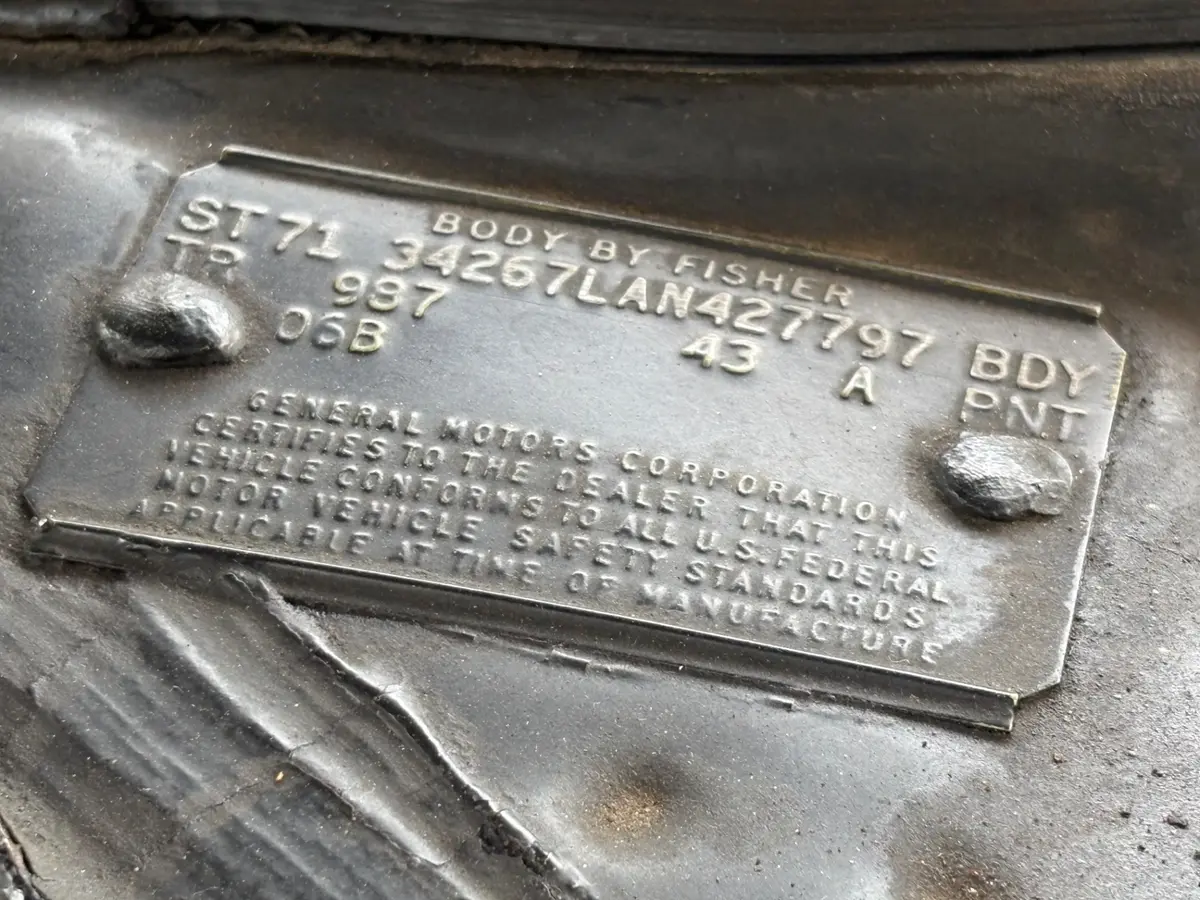 Vehicle photo 32