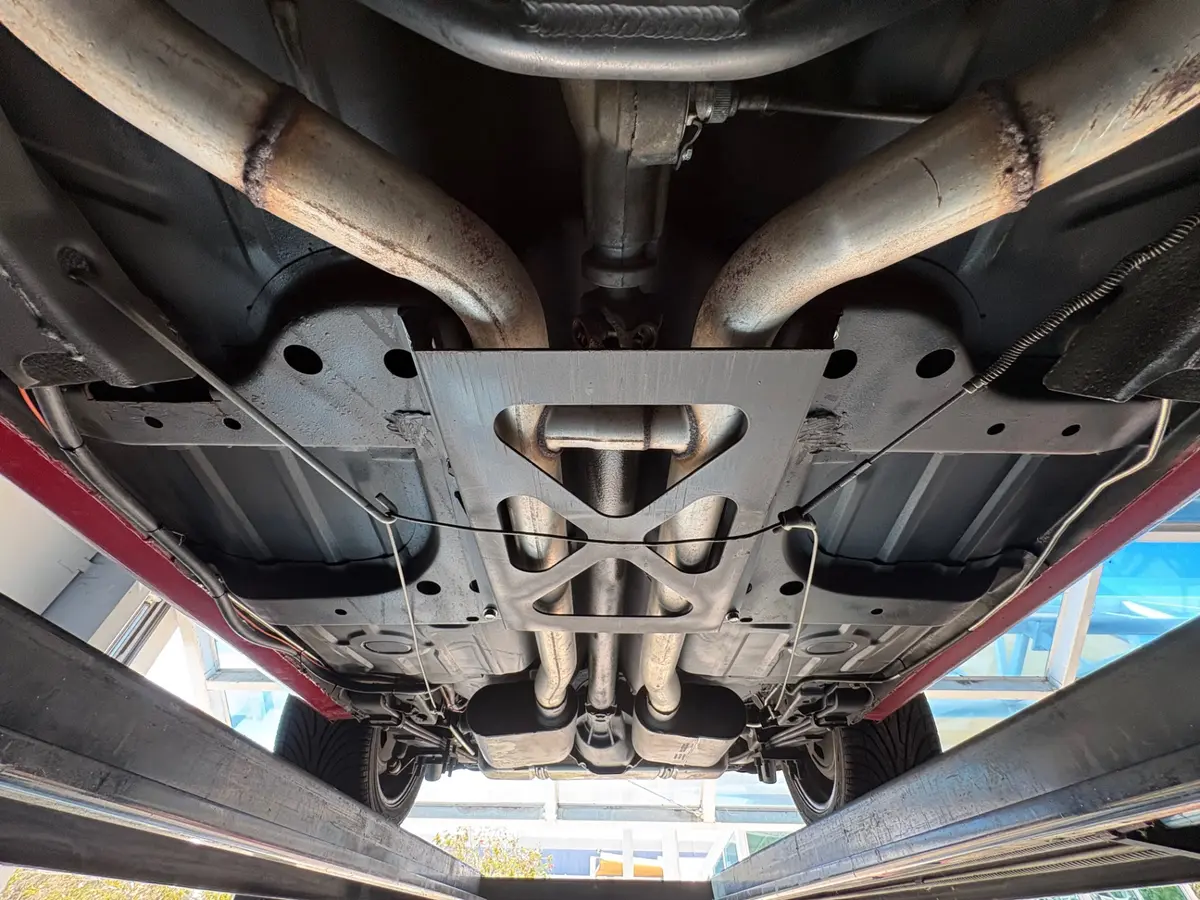 Vehicle photo 57