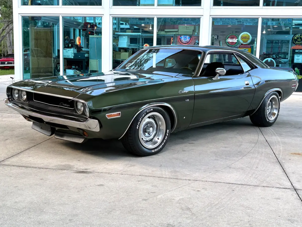 Vehicle photo 11
