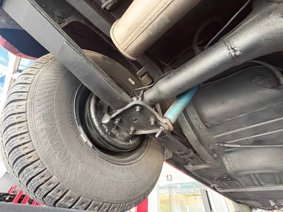 Vehicle photo 48