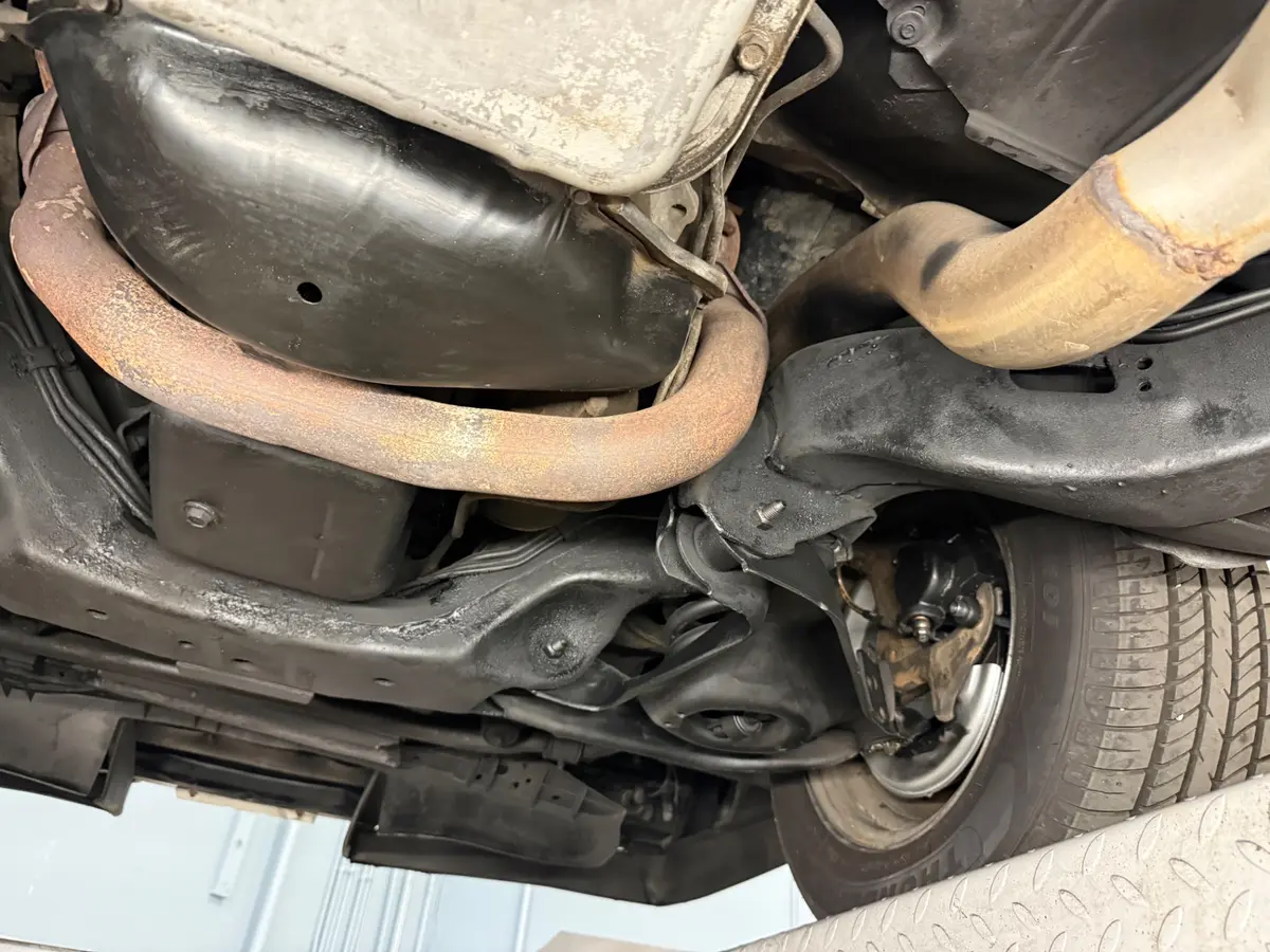 Vehicle photo 50