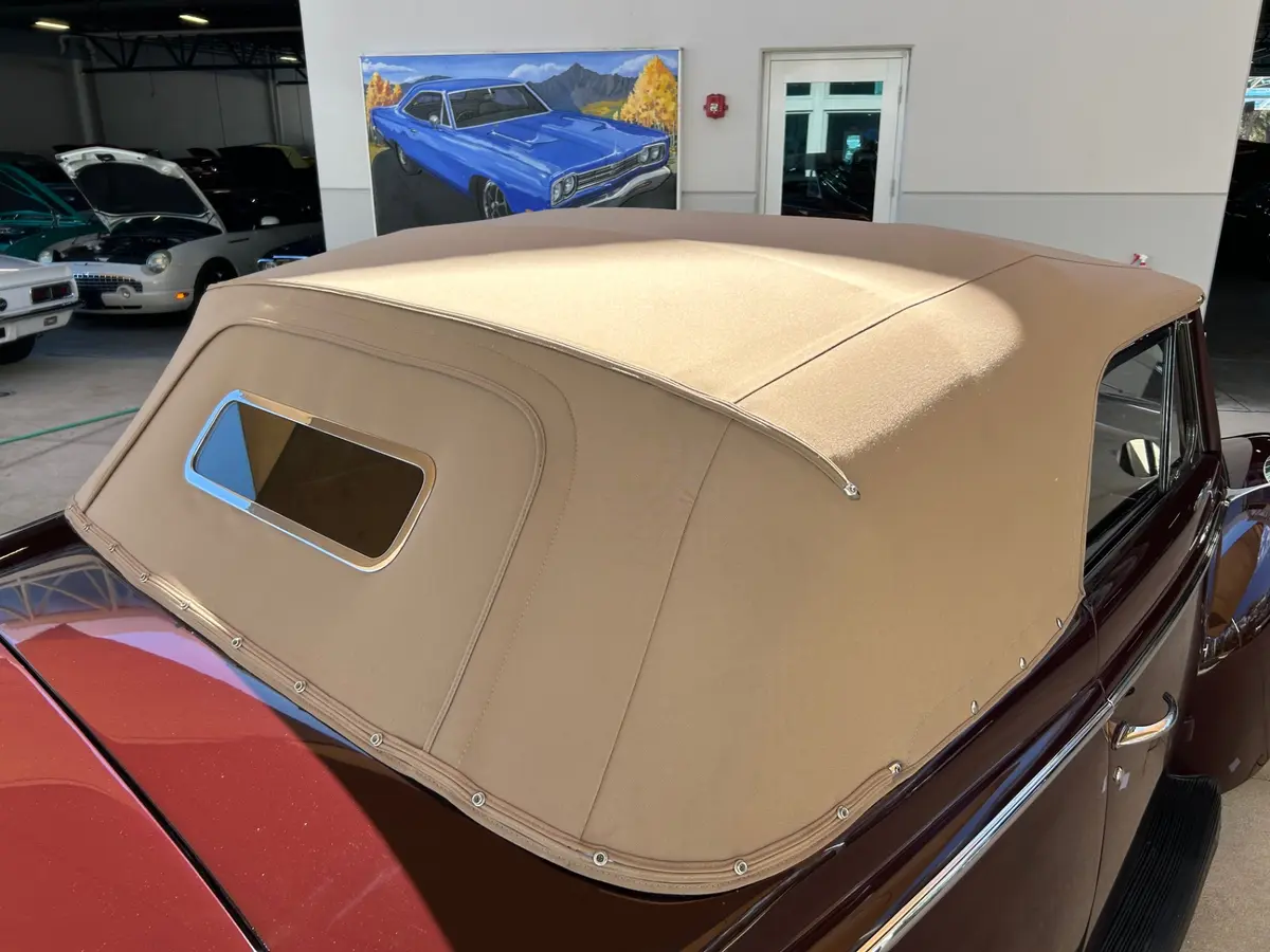 Vehicle photo 26